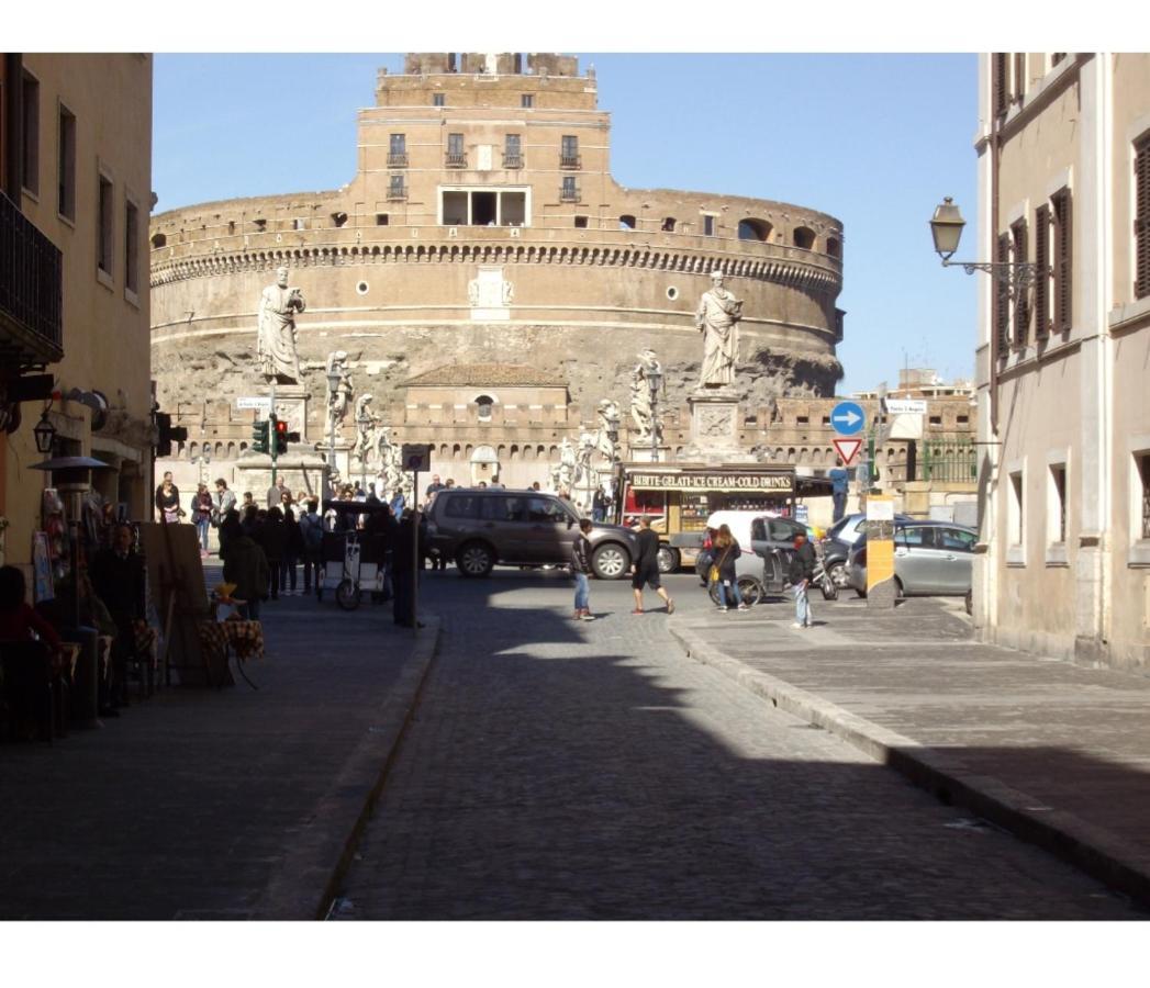 Hotel Infinity Castle Roma Esterno foto